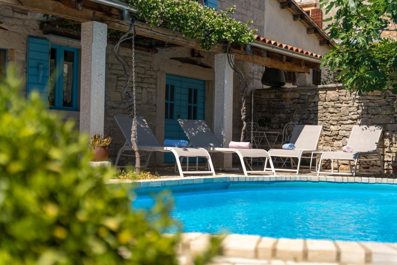 Villa Janko Sveti Lovreč Pazenatički Esterno foto