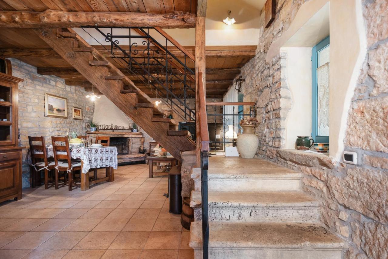 Villa Janko Sveti Lovreč Pazenatički Esterno foto