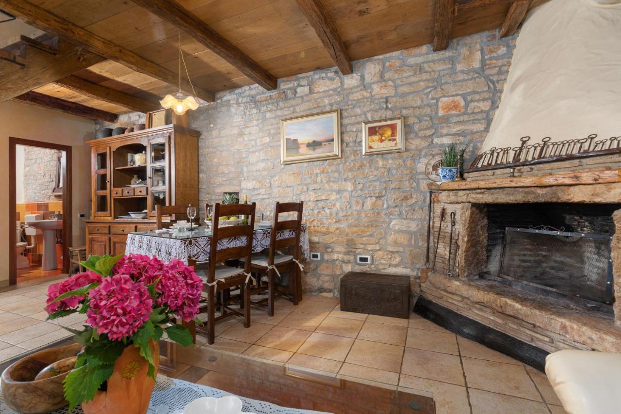 Villa Janko Sveti Lovreč Pazenatički Esterno foto