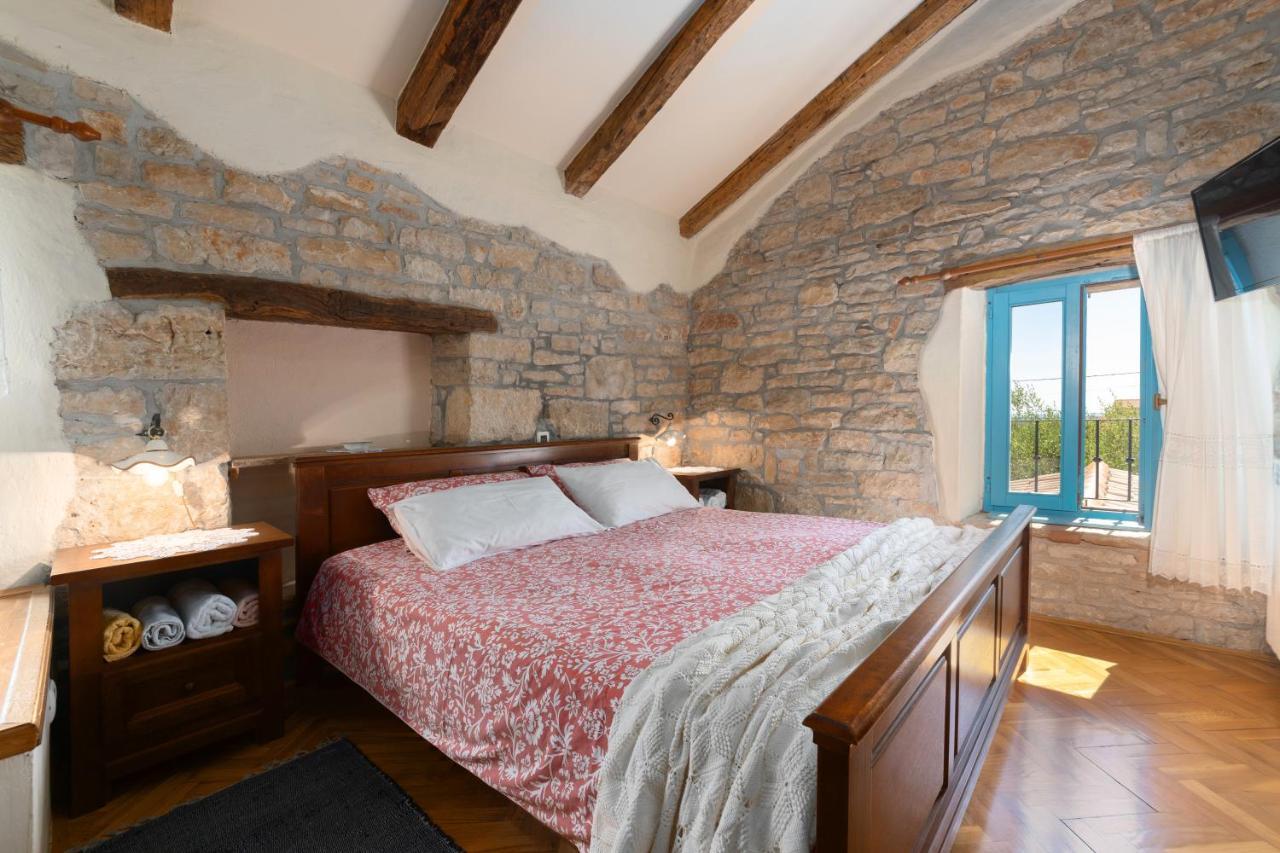Villa Janko Sveti Lovreč Pazenatički Esterno foto
