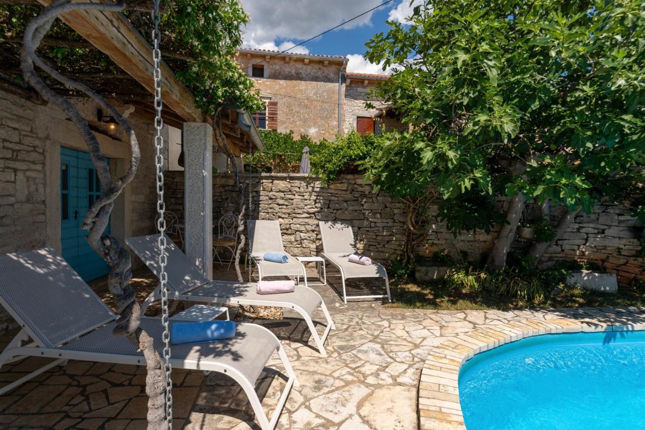 Villa Janko Sveti Lovreč Pazenatički Esterno foto